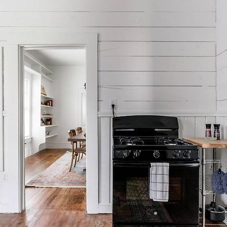 Restored 1930S Uptown Bungalow 2 Min. To Magnolia Waco Esterno foto