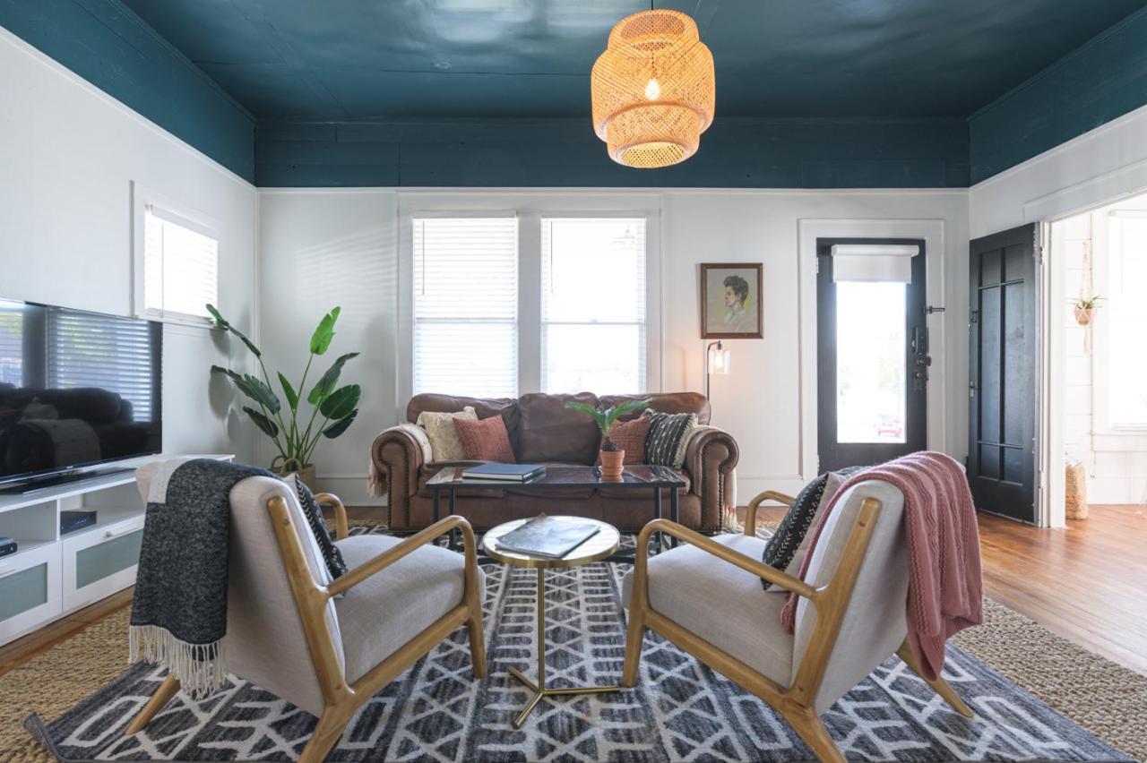 Restored 1930S Uptown Bungalow 2 Min. To Magnolia Waco Esterno foto
