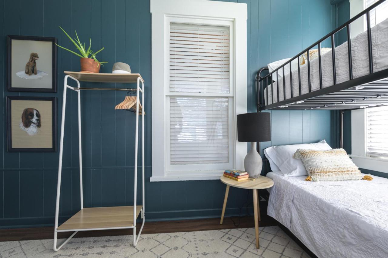 Restored 1930S Uptown Bungalow 2 Min. To Magnolia Waco Esterno foto