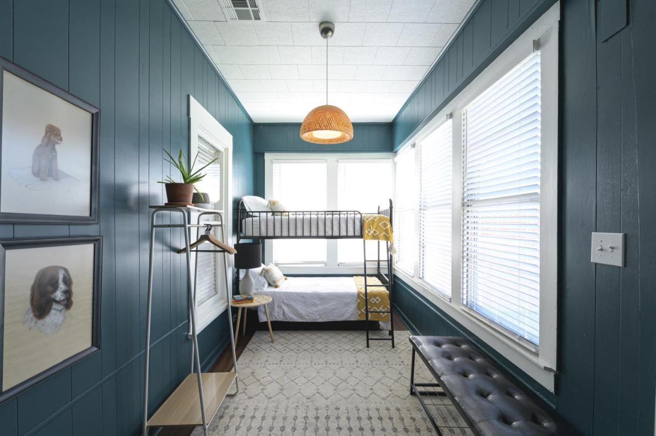 Restored 1930S Uptown Bungalow 2 Min. To Magnolia Waco Esterno foto